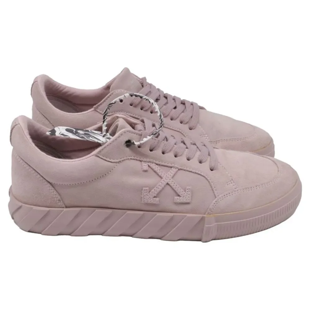 Off-White Vulcanized Low Sneakers in Pink Suede